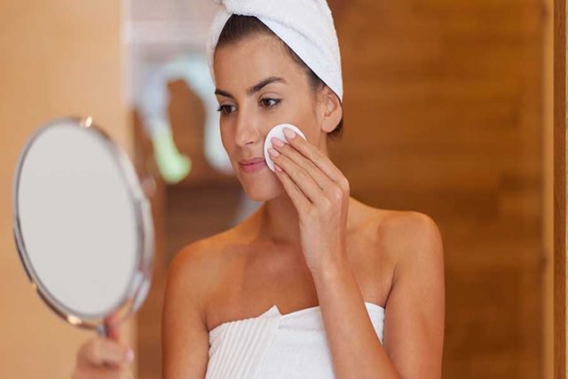 7 sai lầm khi skincare buổi tối khiến bạn nhanh già