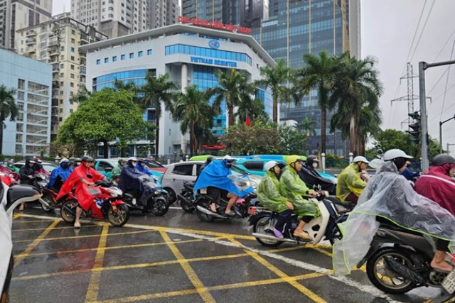 Đêm nay miền Bắc đón không khí lạnh, trời mát kèm mưa