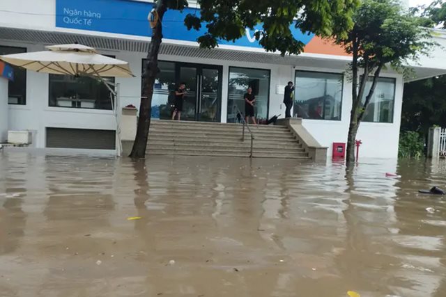 Nguyên nhân khiến miền Bắc mưa dông kéo dài nhiều ngày