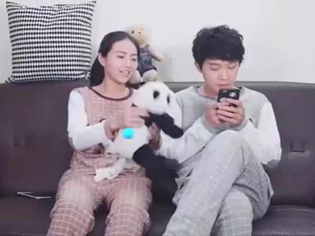 Đỡ không nổi với cặp đôi khó đỡ lầy lội nhất trên đời