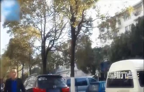 Chàng trai cay đắng khi phát hiện ra đã bị bố lừa bao năm nay