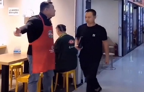 Muốn bán được hàng thì phải biết "chai mặt"
