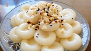 Bánh đậu xanh món quà báo hiếu mùa Vu Lan ý nghĩa