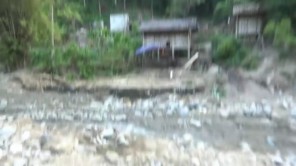 Thử cảm giác ngồi ở thùng ô tô lội suối ở Tây Bắc (phần 2)