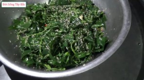 Lên Tây Bắc ăn nộm lá ngón bồ công anh (phần 2)