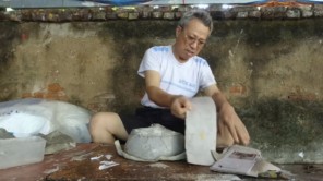 Cách làm MẶT NẠ GIẤY BỒI chơi trung thu ở làng ông Hảo 2