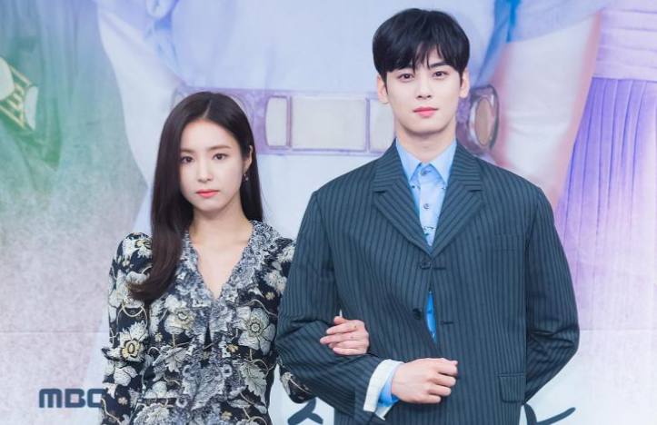 Nam thần Cha Eun Woo làm lu mờ vẻ đẹ của Shin Se Kyung