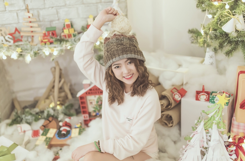 Nét đẹp ngọt ngào của cô gái đội mũ len