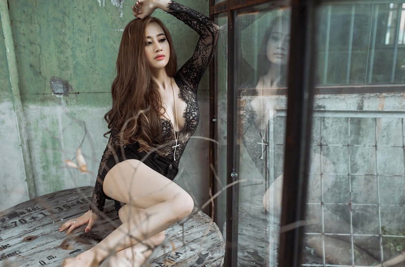 Vẻ đẹp nóng bỏng của thiếu nữ khiến cộng đồng mạng xôn xao