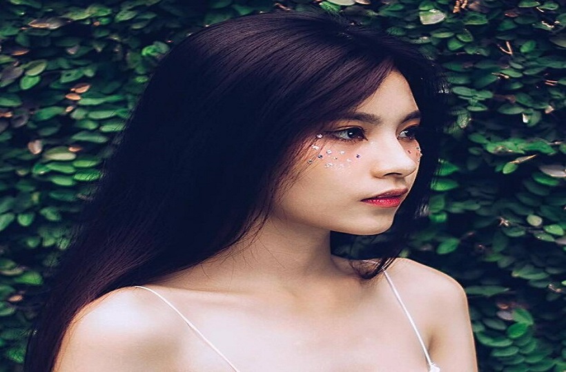 Hot girl mùa quân sự, chẳng những học giỏi lại còn đa tài