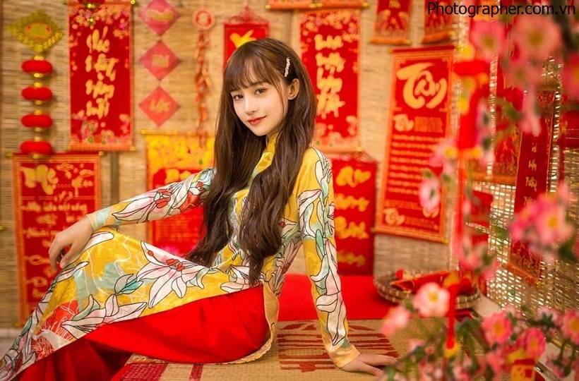 Girl dịu dàng thướt tha ngày tết