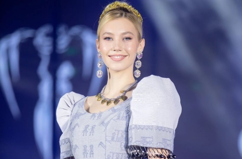 Nhan sắc Tân Hoa Hậu Trái Đất