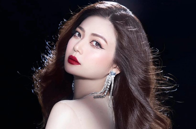 NSƯT Kiều Anh xinh đẹp ở tuổi U50