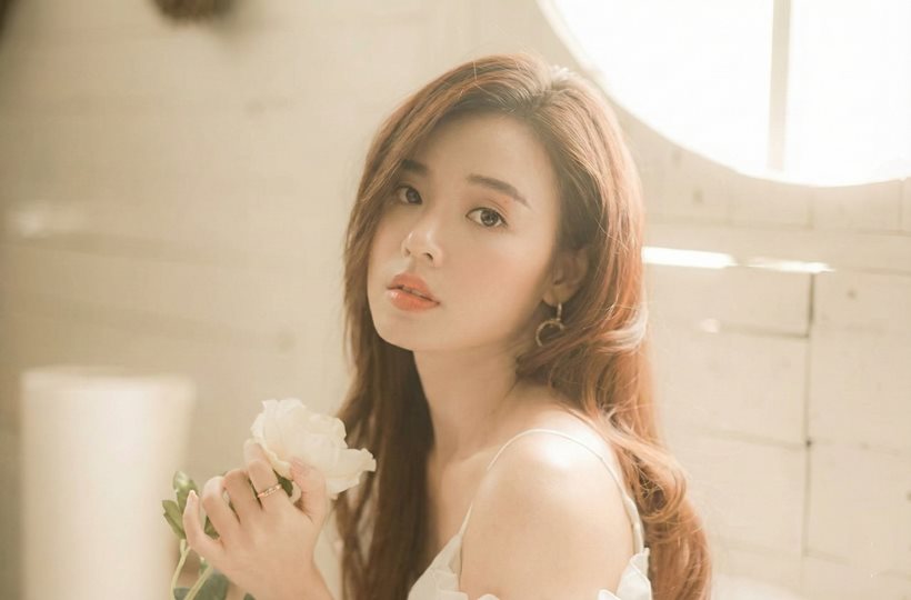 Nét dịu dàng của Midu