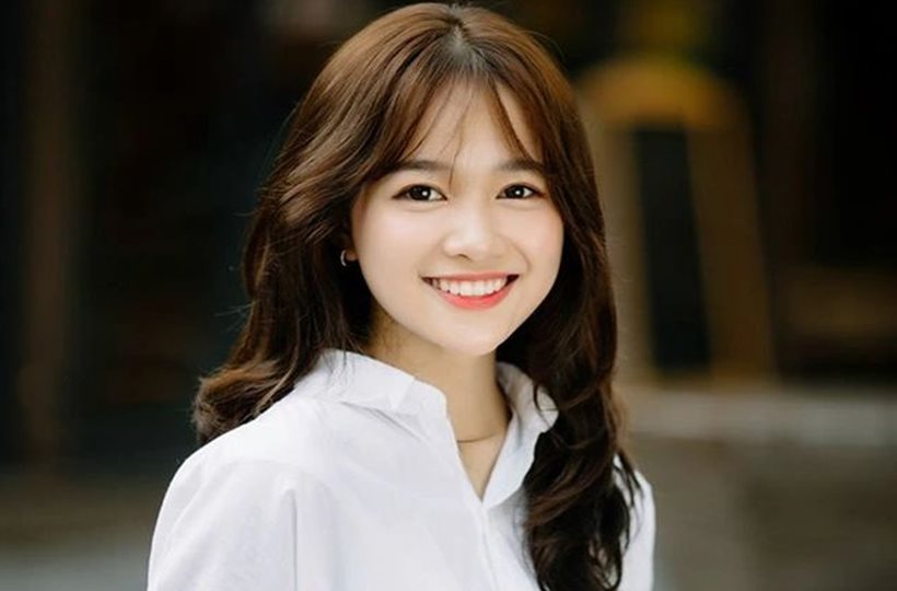 Nữ sinh Bắc Ninh có nụ cười tỏa nắng