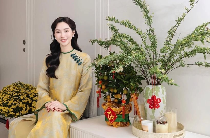 Đặng Thu Thao khoe không gian đón Tết