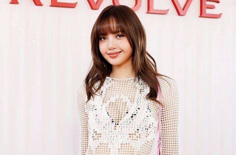 Lisa tươi tắn tham dự lễ hội âm nhạc Coachella