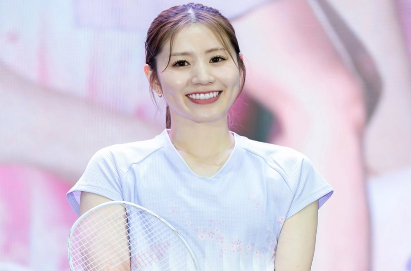 Nhan sắc trong trẻo 'Nữ thần cầu lông Nhật Bản' Chiharu Shida