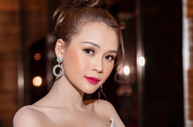 Vẻ đẹp khả ái của hot girl Sam