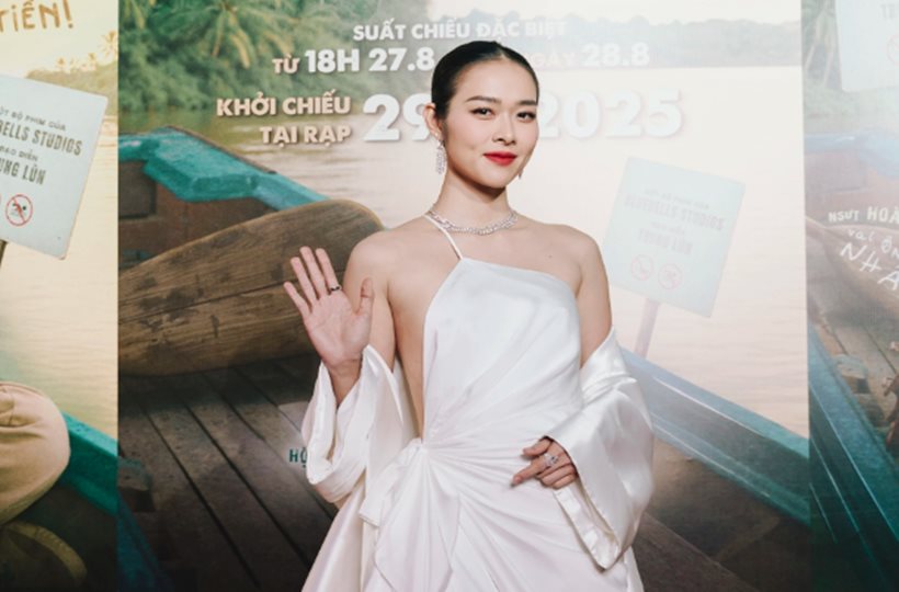 Diệp Bảo Ngọc xinh đẹp trong lễ ra mắt phim mới
