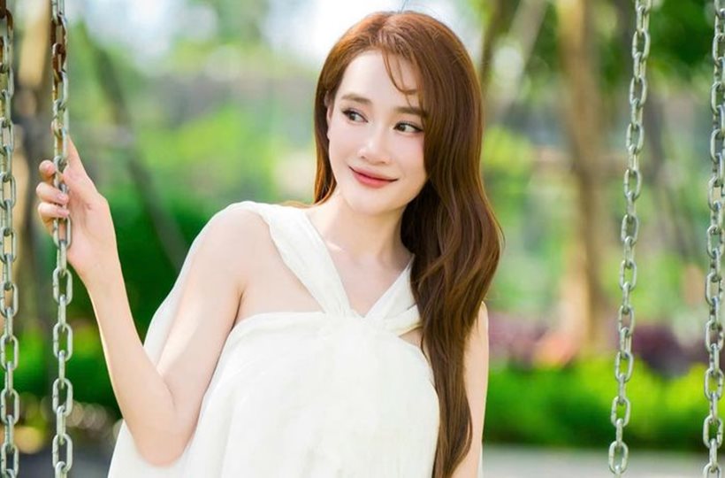 Nhã Phương mang bầu lần ba