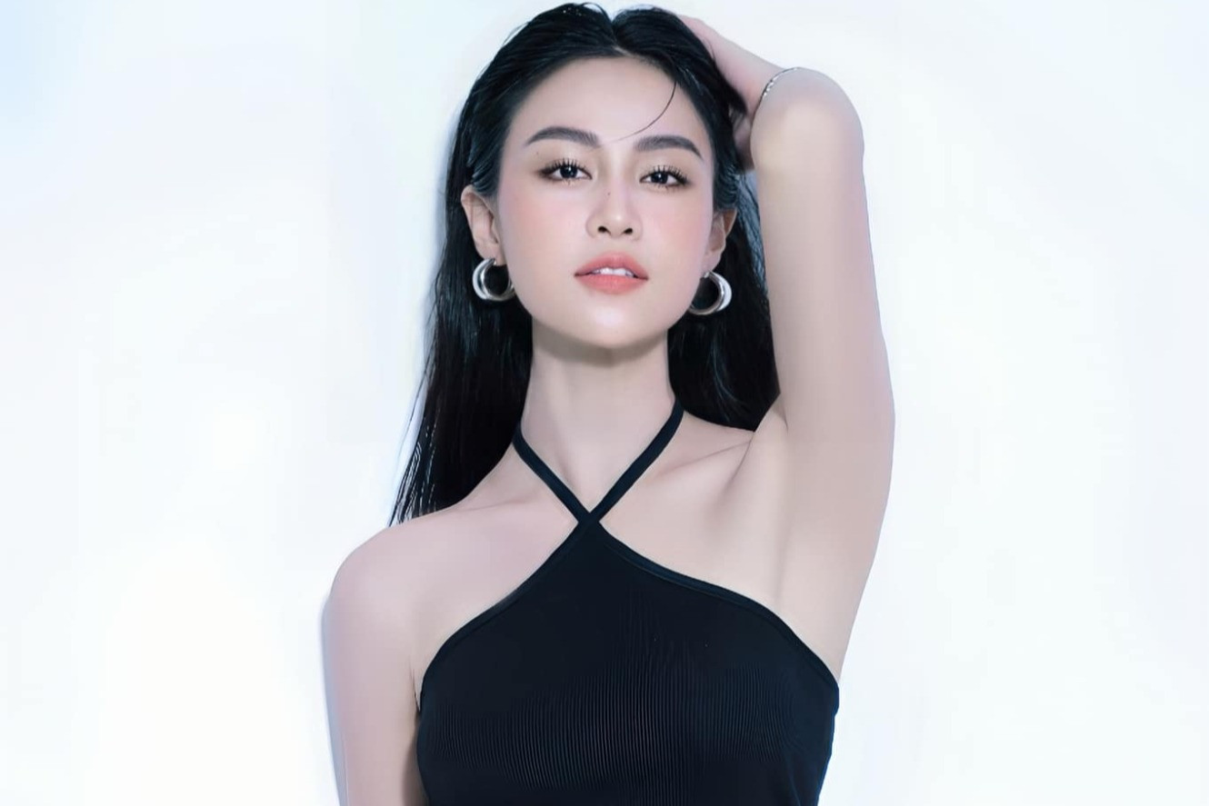 Chế Nguyễn Quỳnh Châu sắp lên xe hoa