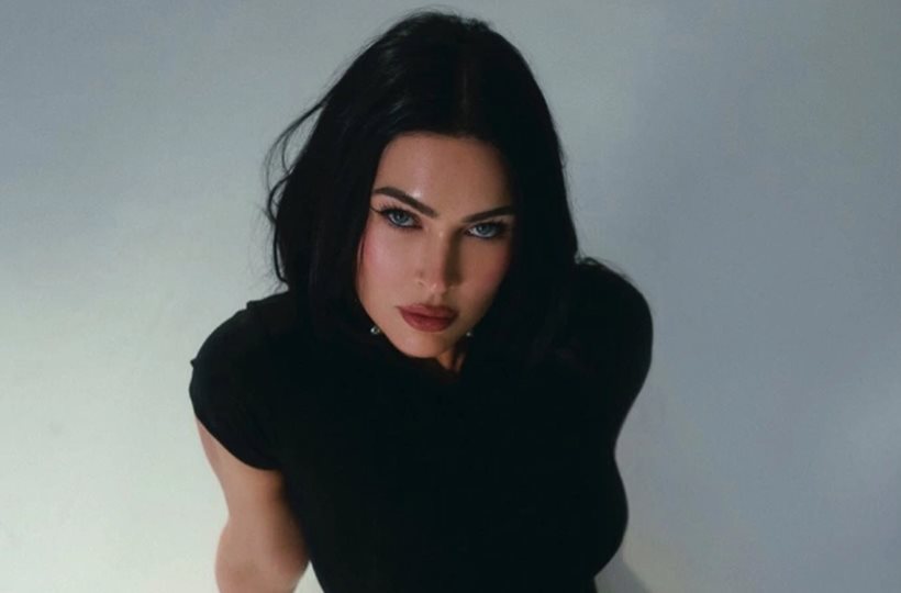 Megan Fox tái xuất với hình ảnh gợi cảm