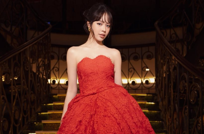 Hoa Hậu Thanh Thủy hẹn hò ca sĩ Trịnh Thăng Bình