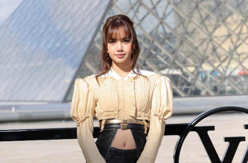 Lisa ngồi hàng ghế đầu show Louis Vuitton