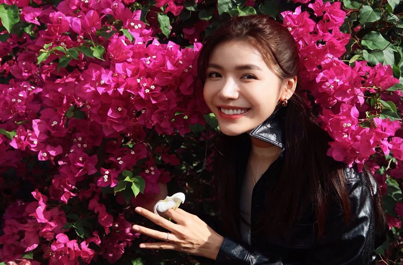 Minh Tú đi chùa cầu an